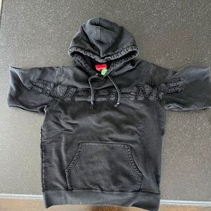 Supreme hoodie sweatshirt